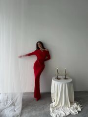 ZARAFETİN YENİ TANIMI: ''LUNA' DRAPE Detaylı Beyaz Elbise